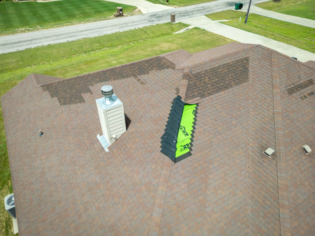 IMAGE OF DAMAGED ROOF